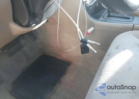 1996 Honda Accord Value from USA, damaged, VIN 1HGCD569XTA235834